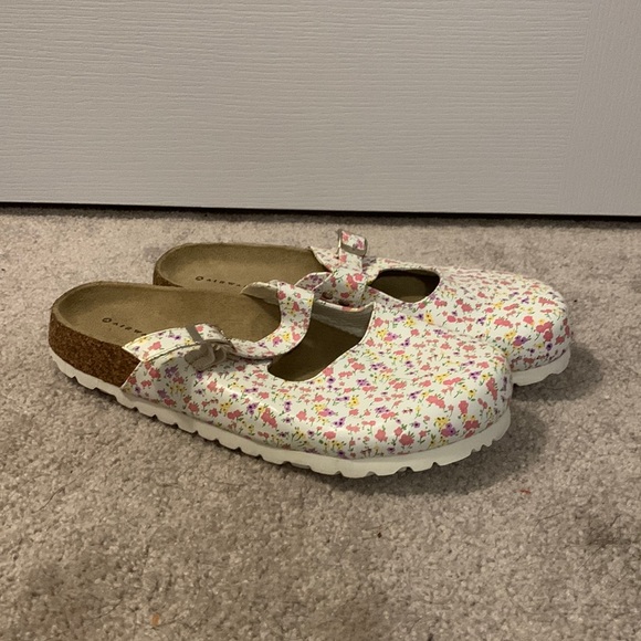 Airwalk Shoes - NWOT Airwalk cork sole sandals